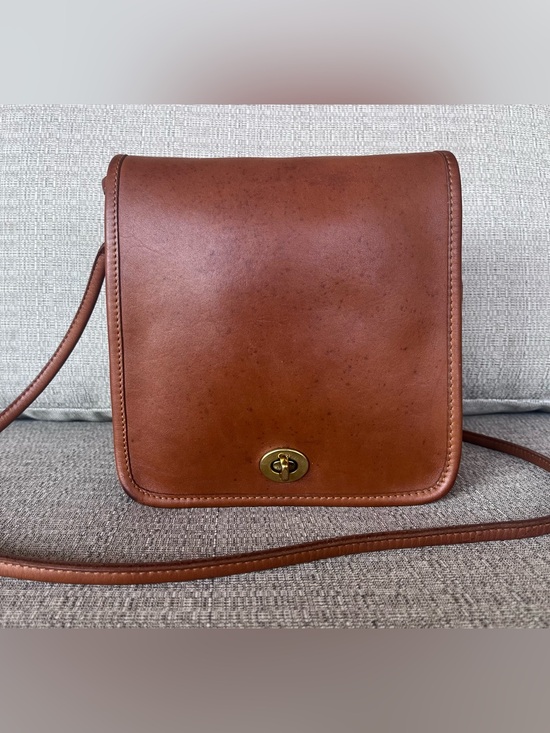 Coach Handbags - Vintage Coach Compact Pouch Crossbody Bag 9620. Made in the USA- pre1994